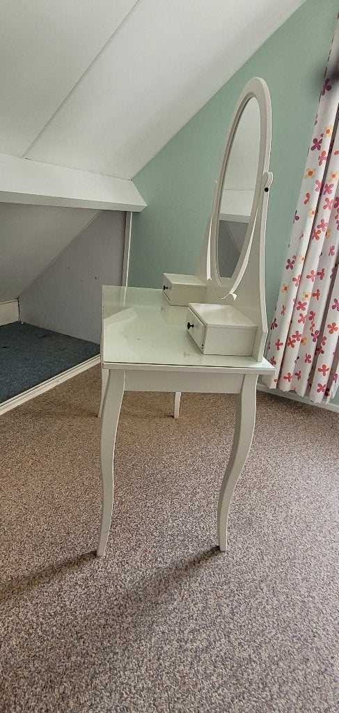 Make-up tafel 1m x 1,50 m x 74 cm hoog (met spiegel 1,58 cm), Ophalen, Met lades, 150 cm, Hout