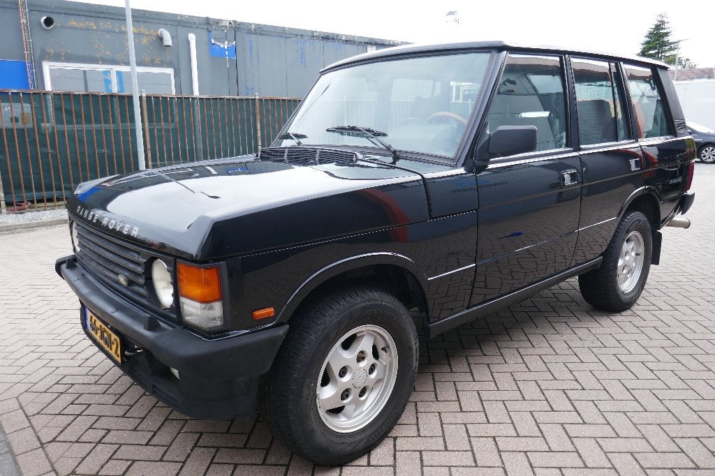 Range Rover Classic 3.9L V8 BENZINE & LPG | 1984 | Airco, Auto's, Rover, Automaat, 8 cilinders, Sound system, Zwart