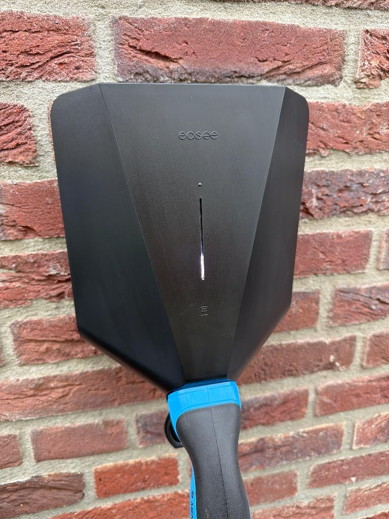 Easee Charge Core 22kW zwart – ZGAN – scherpe prijs, Ophalen of Verzenden, Zo goed als nieuw, Laadpaal
