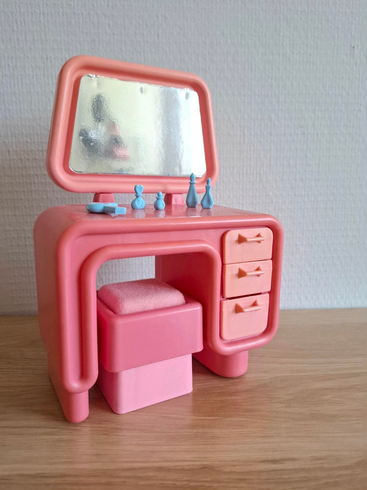 vintage: Barbie kaptafel  - 1977, Verzamelen, Ophalen of Verzenden, Gebruikt, Accessoires