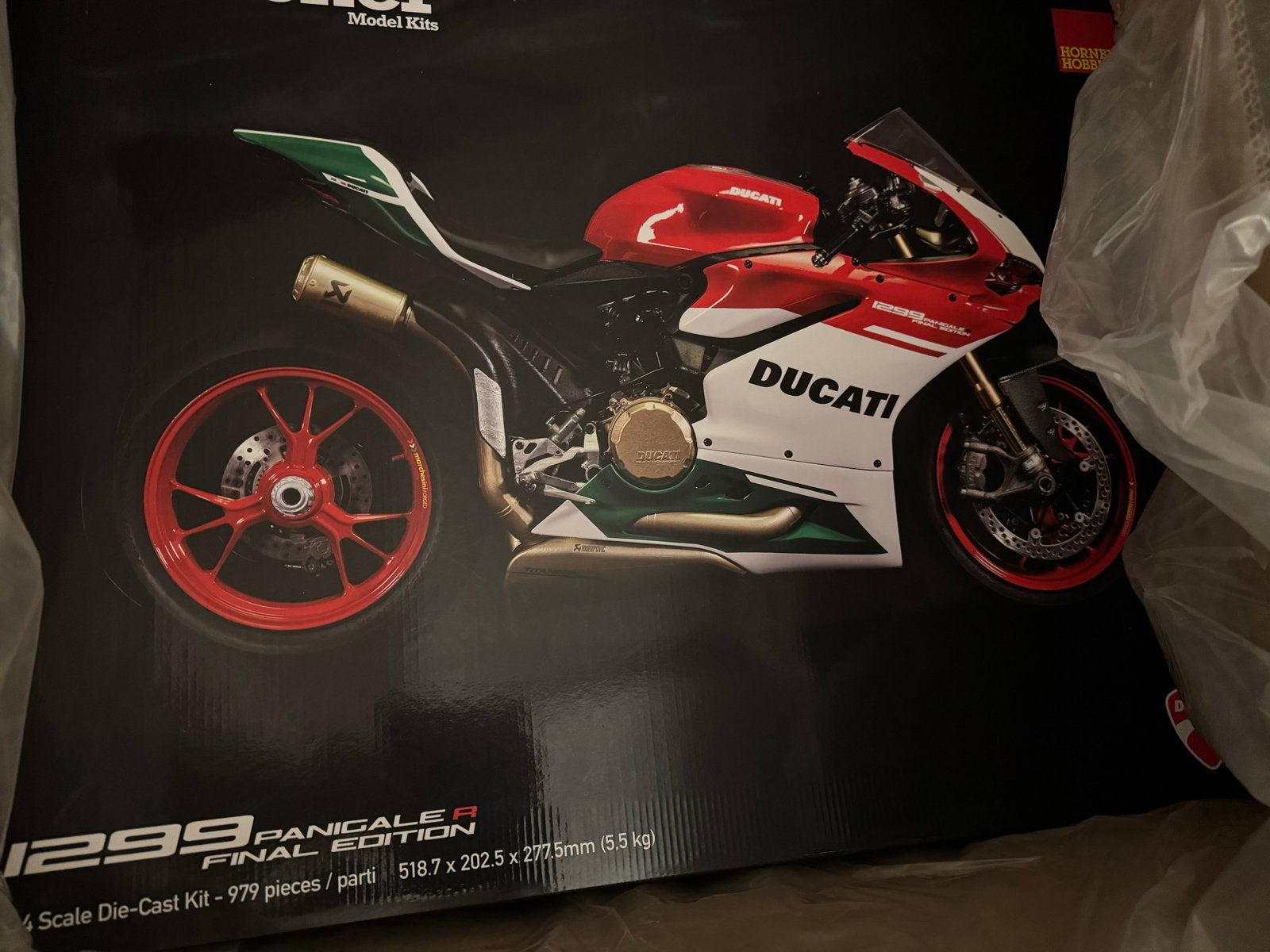 Pocher Ducati 1299 Panigale R Final Edition 1:4 Modelkit, Hobby en Vrije tijd, Ophalen of Verzenden, Nieuw, 1:5 t/m 1:8, Motor