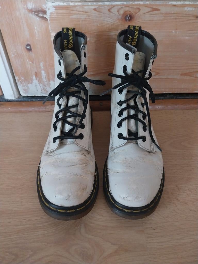 Dr. Martens witte laarzen - Maat 39, Kleding | Dames, Schoenen, Wit, Lage of Enkellaarzen, Ophalen of Verzenden, Dr. Martens