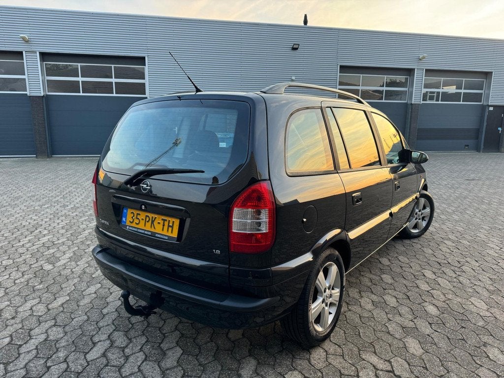 Opel Zafira 1.8-16V Maxx, AIRCO, CRUISE, NAP, NW APK, Auto's, Opel, 125 pk, Gebruikt, 4 cilinders, Zwart