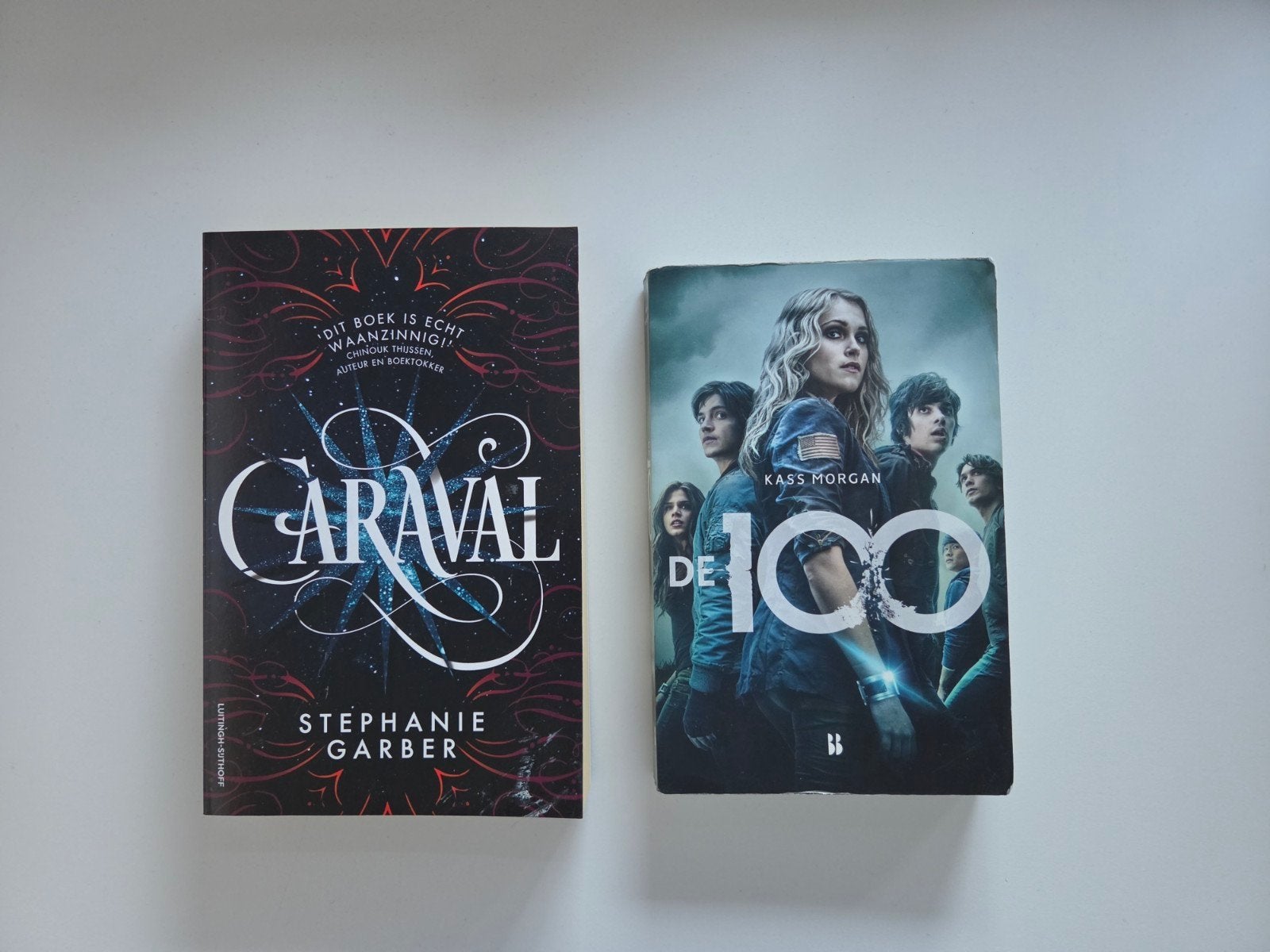 Caraval en De 100 - Boekenpakket, Ophalen of Verzenden, Gelezen, Stephanie Garber, Kass Morgan, Nederland