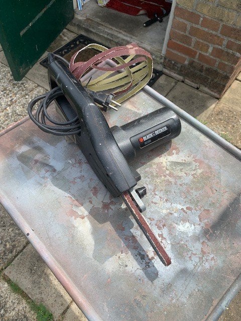 Black & Decker slijpmachine gebruik maar doet nog goed, Ophalen of Verzenden, Gebruikt, Minder dan 700 watt, Werkbankslijpmachine