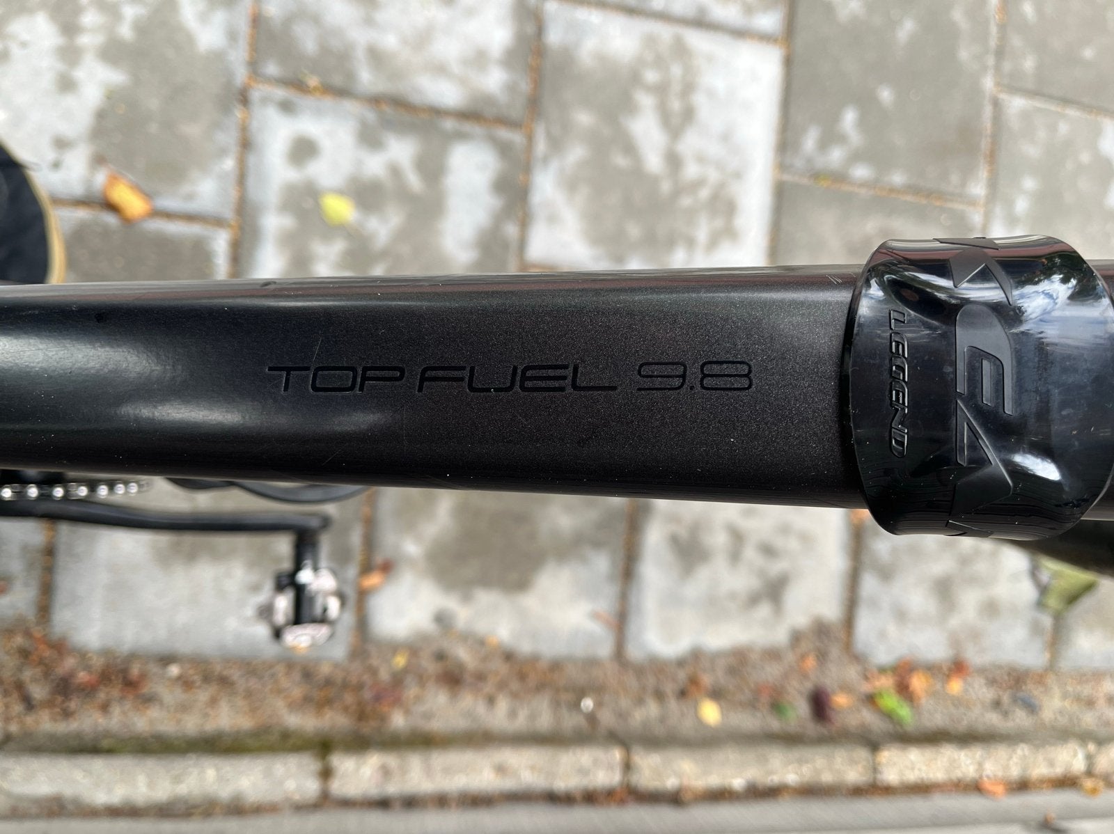 Foto 8 van Trek Top Fuel 9.8 Carbon Mountainbike