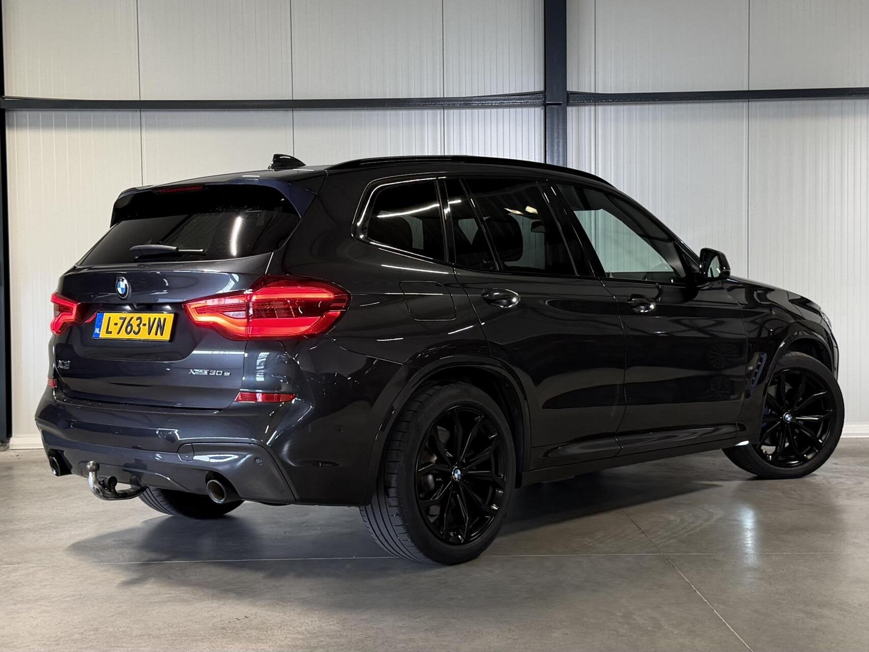 BMW X3 xDrive30e High Executive M-sport Pano Trekhaak Camera, Auto's, Automaat, Gebruikt, Euro 6, 2000 kg