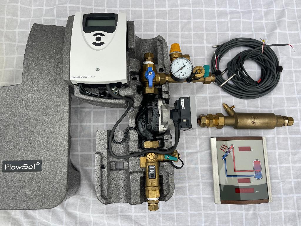 Flowsol S HE Zonneboiler pompunit compleet, Ophalen, Gebruikt, 100 liter of meer, Boiler