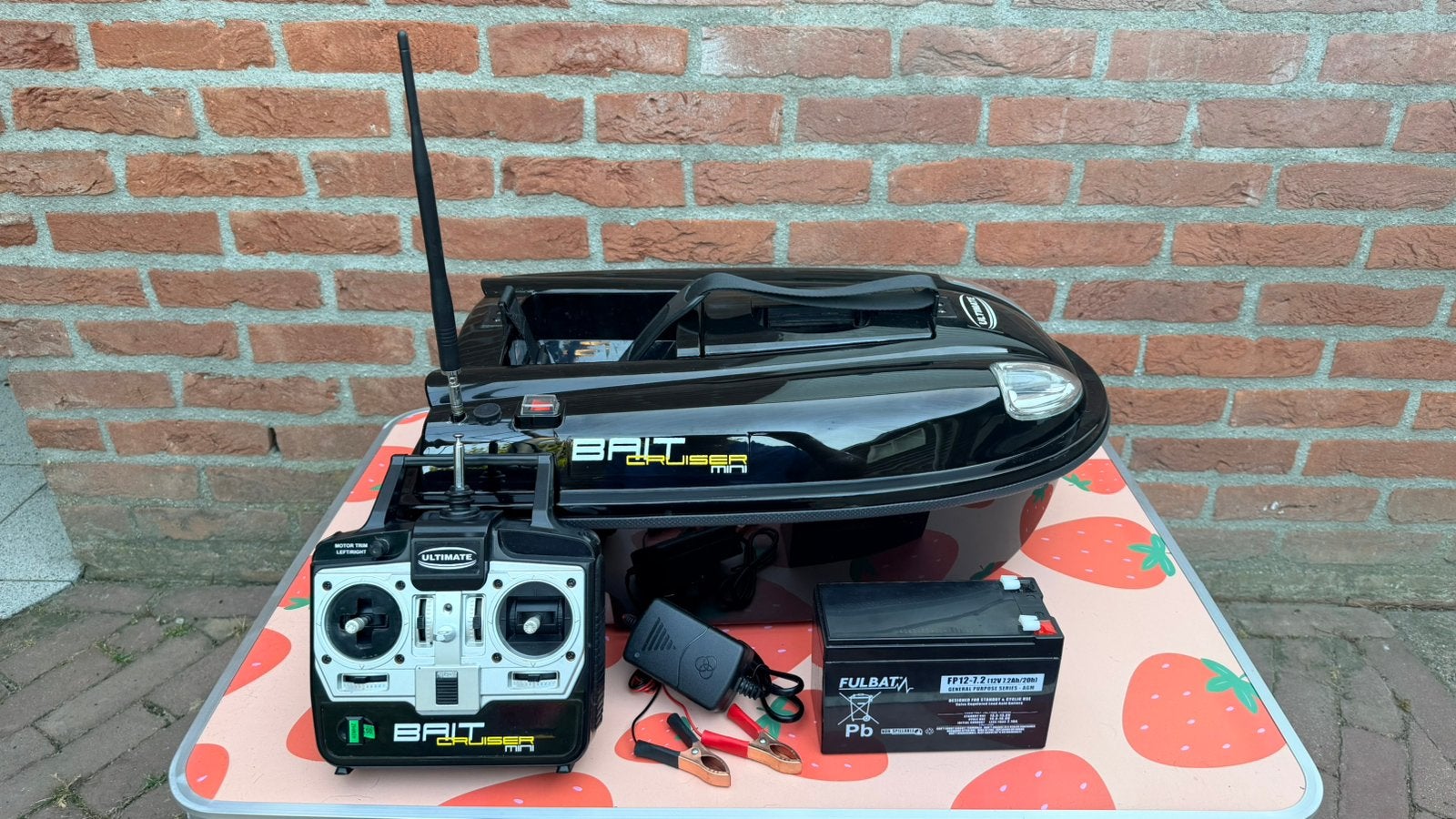 Ultimate Baitcruiser Mini Voerboot, Ophalen of Verzenden, Gebruikt, Overige typen