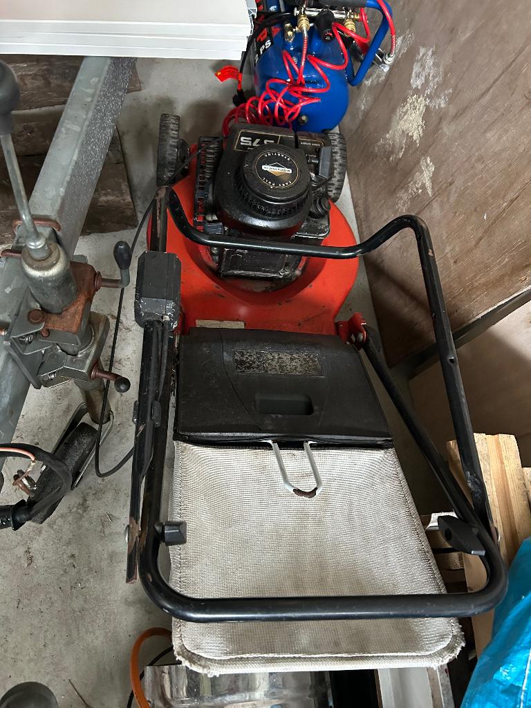 Motormaaier B&S motor, Tuin en Terras, Grasmaaiers, Gebruikt, Benzine-grasmaaier, 40 t/m 49 cm, Cirkelmaaier, Opvangbak, Ophalen