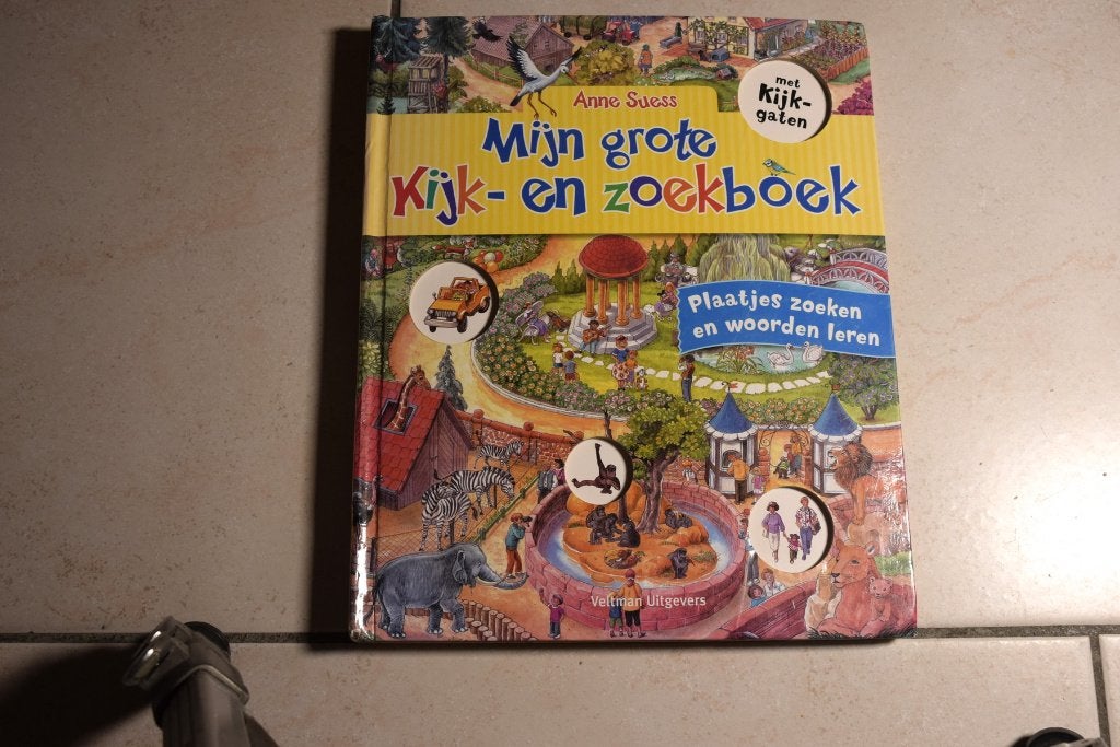 Karton Mijn grote kijk- en zoekboek / Anne Suess, Ophalen of Verzenden, Gelezen, Jongen of Meisje, Fictie algemeen