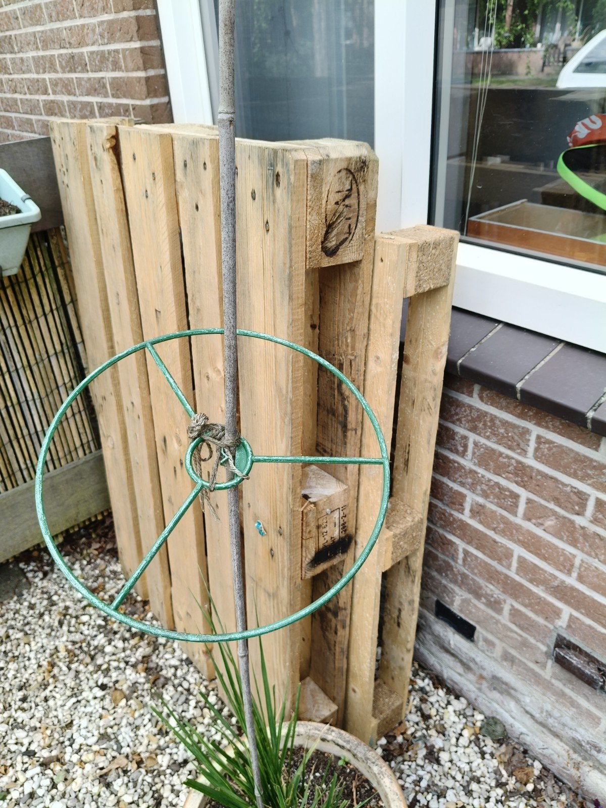 Gratis af te halen 1 pallet, Doe-het-zelf en Verbouw, Hout en Planken, Ophalen, 50 mm of meer, Pallet, Minder dan 200 cm