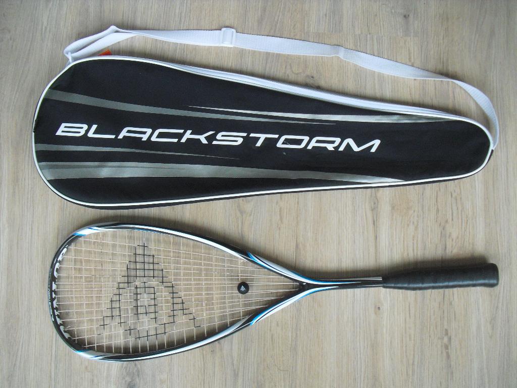 Squash racket Dunlop Blackstorm & gratis bal, Sport en Fitness, Squash, Ophalen of Verzenden, Zo goed als nieuw, Racket, Met hoes