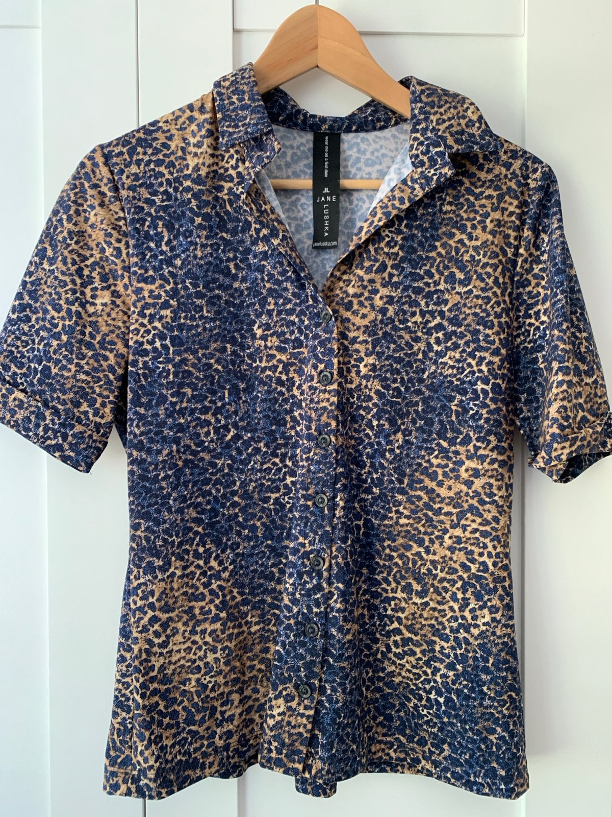 Jane Lushka Blouse met Panterprint - Maat M, Maat 38/40 (M), Blauw, Ophalen of Verzenden, Zo goed als nieuw