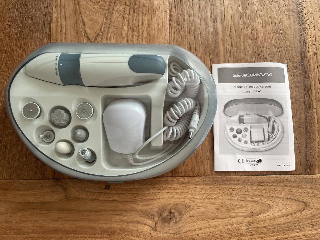 Manicure- en pedicureset, Verzenden, Zo goed als nieuw, Hand- en Voetverzorging