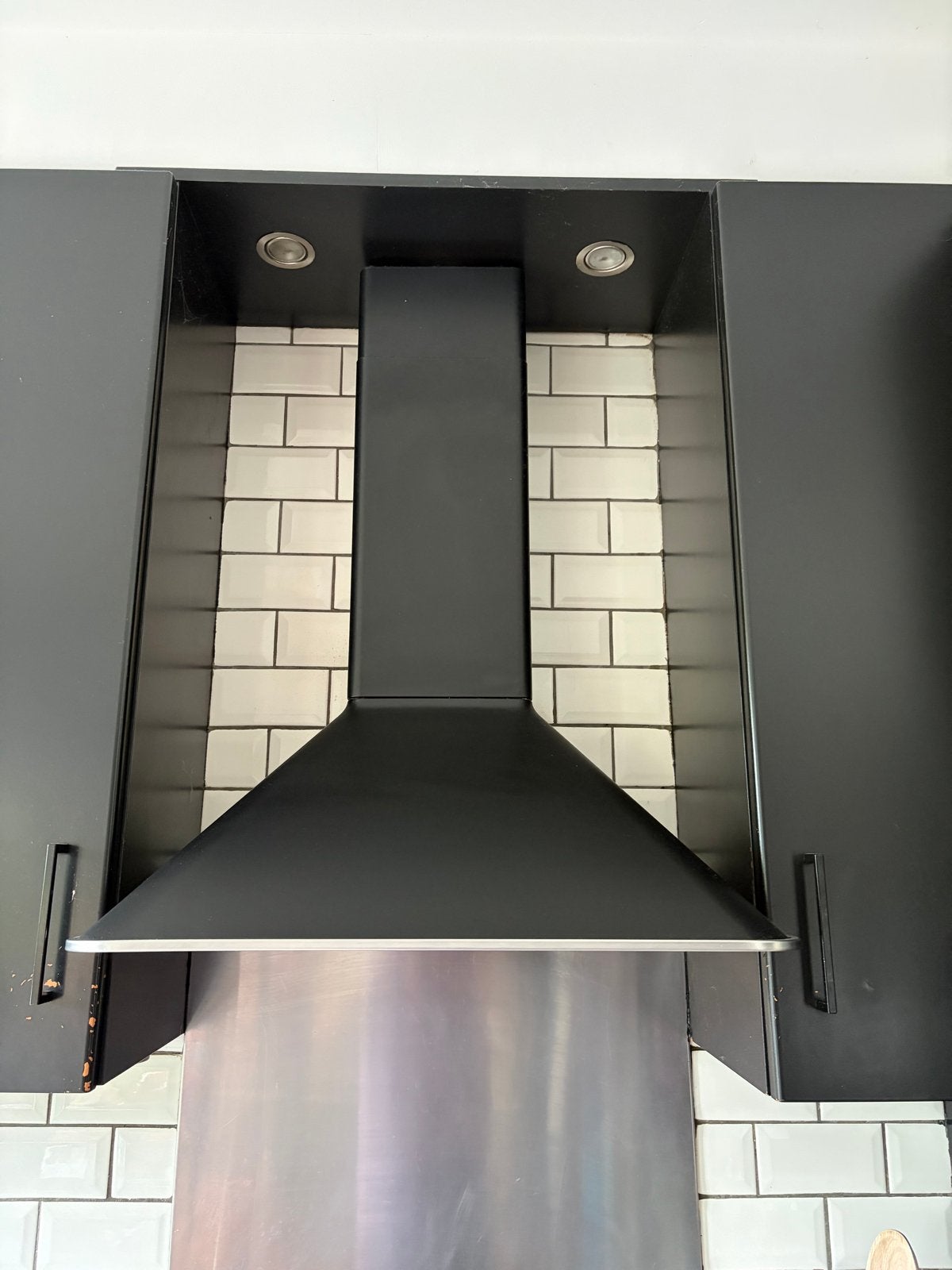 Ikea  Zwarte Wandschouwkap - Gebruikt, Ophalen, Gebruikt, Wandschouwkap, Vrijstaand
