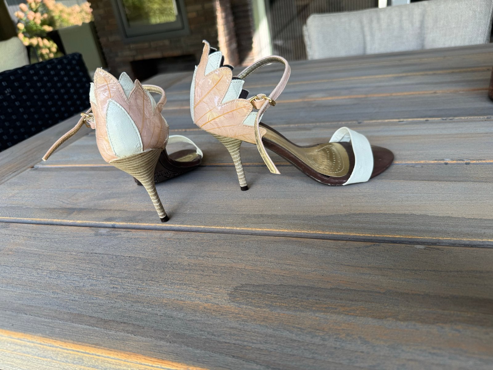 3 paar schoenen: Sandalen, Zwarte en Gouden Enkellaarzen, Ophalen of Verzenden, Gedragen, Zwart, Sandalen of Muiltjes