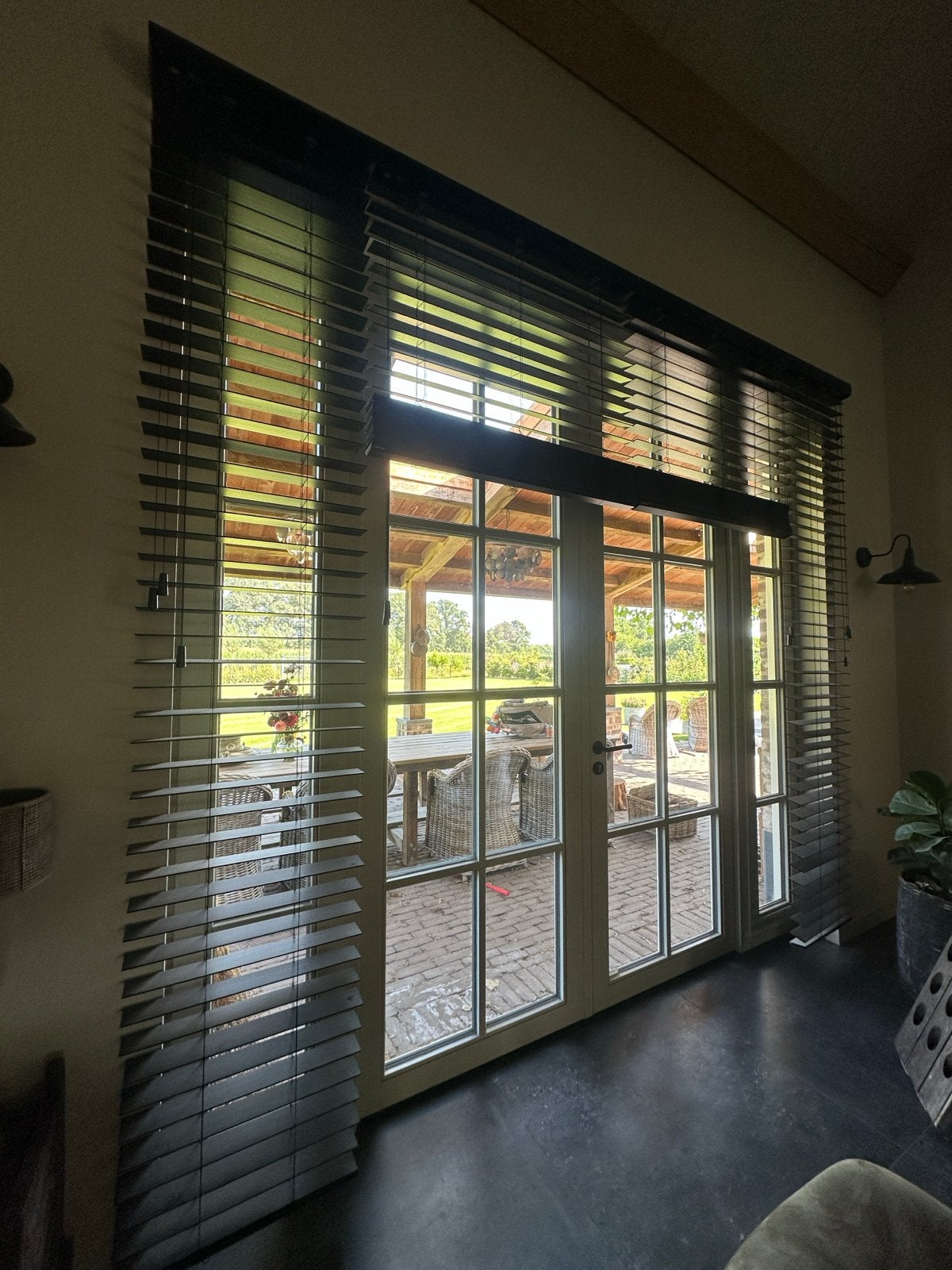 2x Houten jaloezieën perfecte staat - hout/ Zwart, Ophalen, 280 cm, Zwart, Hout