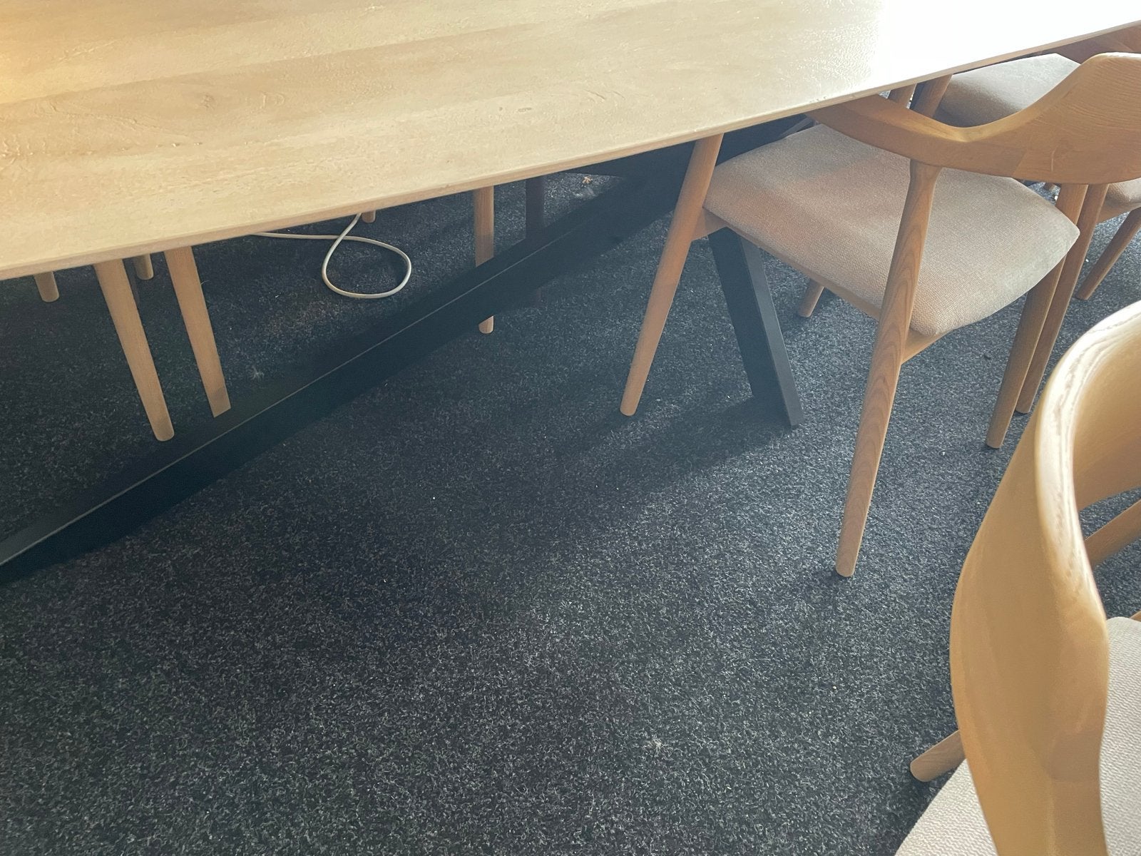 Ovale eiken eettafel 300x100 met stalen spinpoot, Huis en Inrichting, 100 tot 150 cm, Eikenhout, Vijf personen of meer, Ovaal
