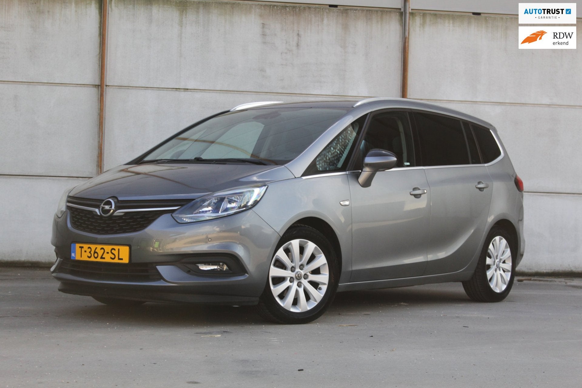 Opel Zafira Tourer 1.4 Edition 7p. - 2017 model - trekhaak -, Gebruikt, 4 cilinders, Bedrijf, 1364 cc
