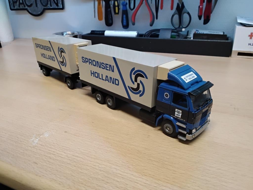 Tekno Scania, Hobby en Vrije tijd, Modelauto's | 1:50, Ophalen of Verzenden, Zo goed als nieuw, Bus of Vrachtwagen, Tekno