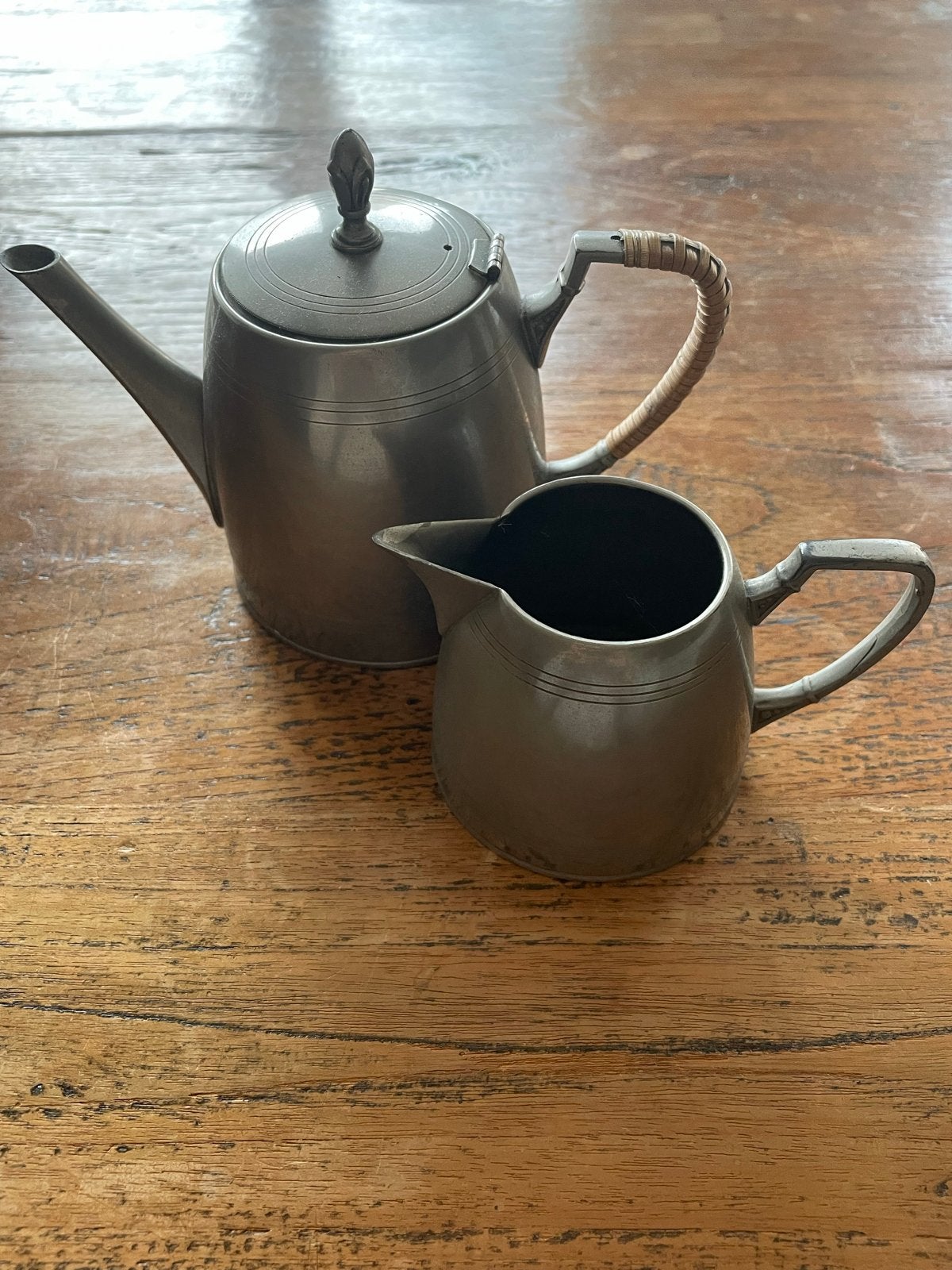 Antieke theepot en melkkan, Ophalen of Verzenden