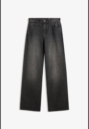 Bershka jeans, maat 42 in petite (zwart) valt alsnog lang!, Kleding | Dames, Broeken en Pantalons, Zwart, Maat 42/44 (L), Ophalen of Verzenden