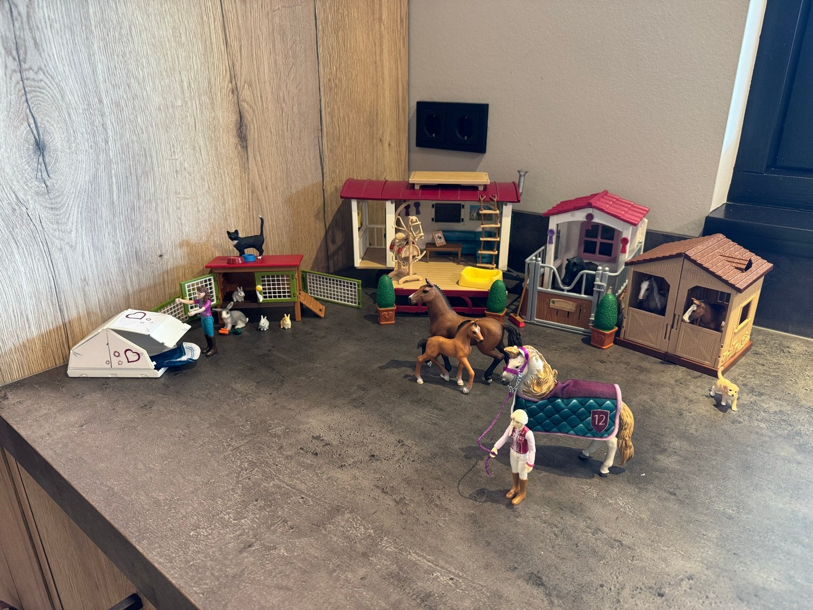 Grote Schleich set met paarden, konijnen en accessoires, Ophalen of Verzenden, Gebruikt, Jongen of Meisje