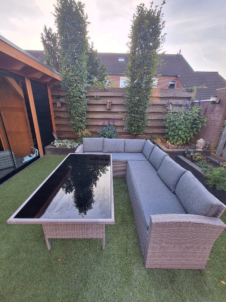 Foto 5 van Loungeset (Bank + Tafel)