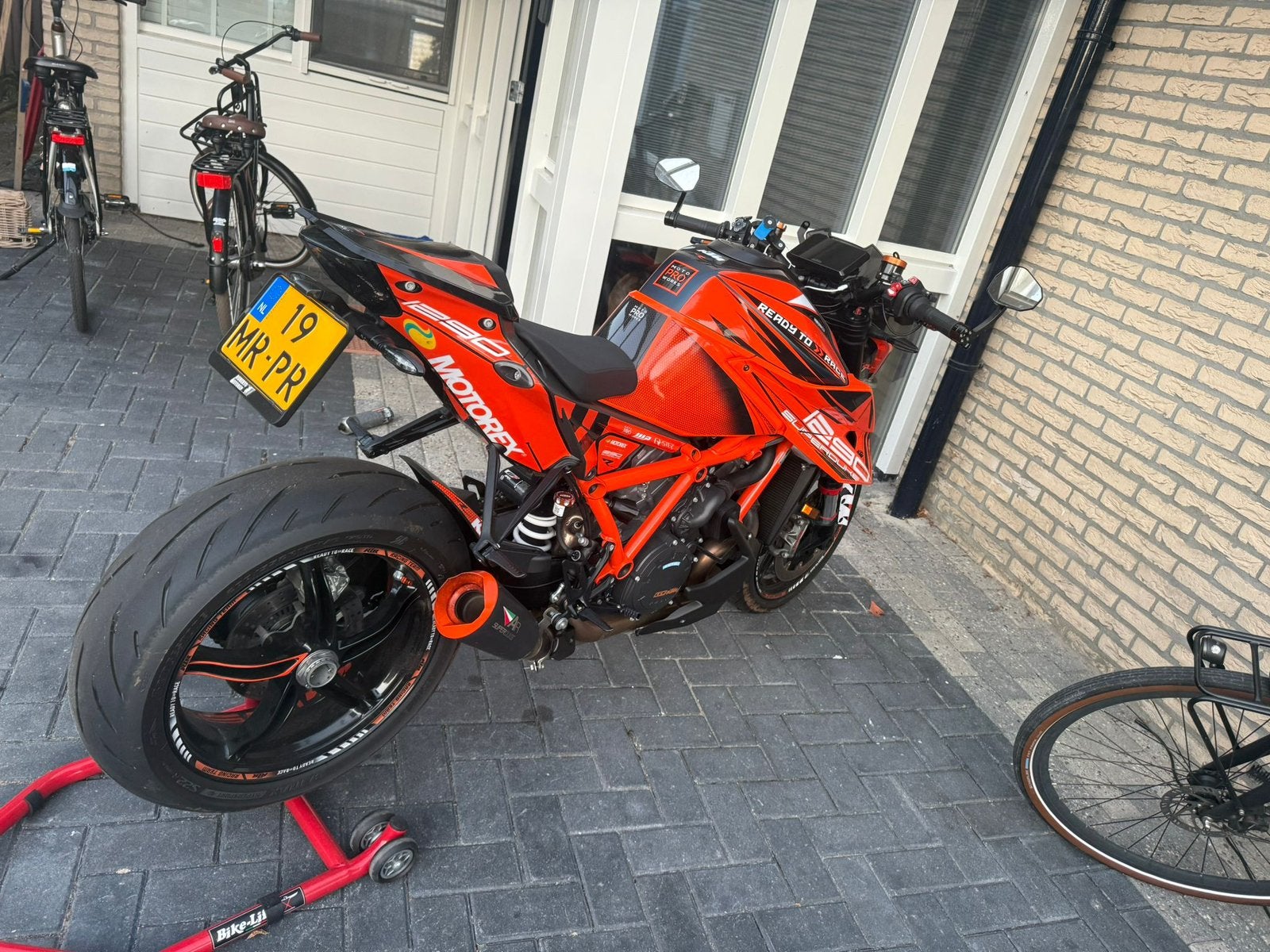 Unieke KTM SUPERDUKE 1290R van bouwjaar 2022 BTW motor, 2 cilinders, Particulier, Naked bike