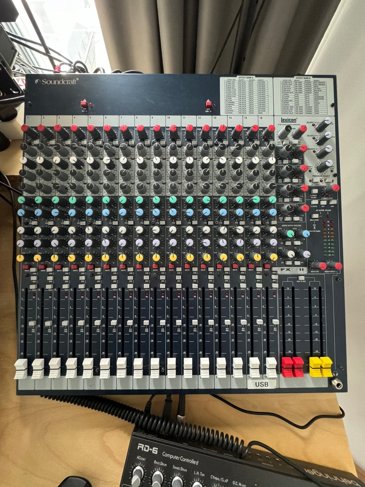 Te koop: Soundcraft 16FXii, Muziek en Instrumenten, Ophalen, Gebruikt, 10 tot 20 kanalen, Microfooningang
