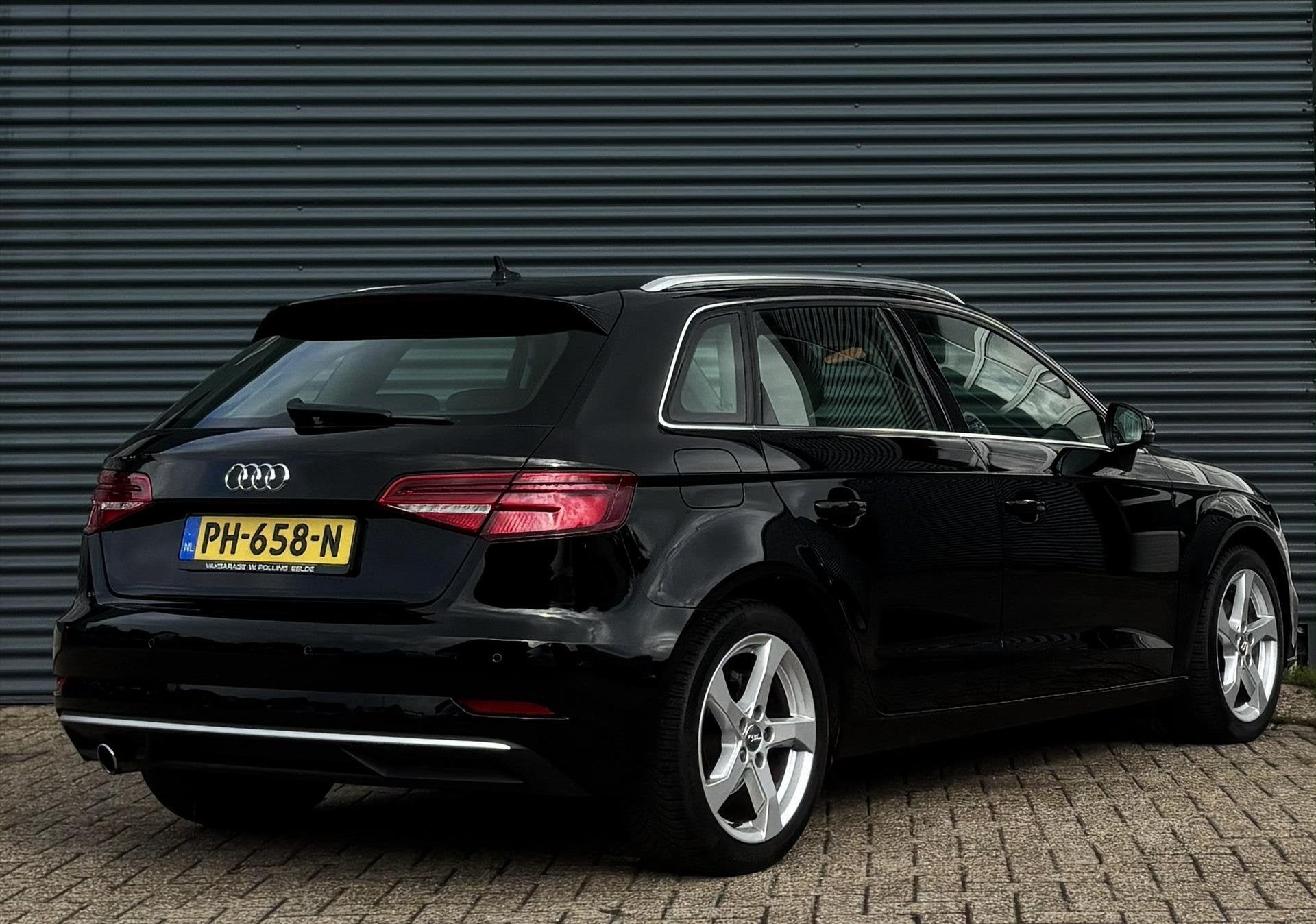 Audi A3 Sportback 1.0 TFSI 116pk, Auto's, 21 km/l, Gebruikt, Euro 6, Zwart