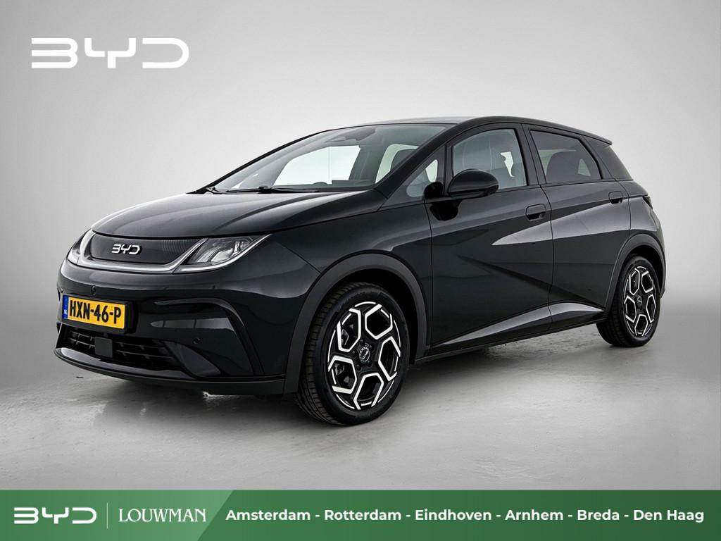 BYD Dolphin Design 60.4 kWh | 2025 model | Panoramadak | BTW, Auto's, BYD, Gebruikt, Zwart, Zwart, 204 pk