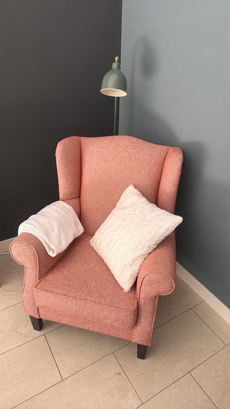 For FREE | Comfortabele roze fauteuil - Zo goed als nieuw, Overige kleuren, Ophalen of Verzenden, Zo goed als nieuw, Eén