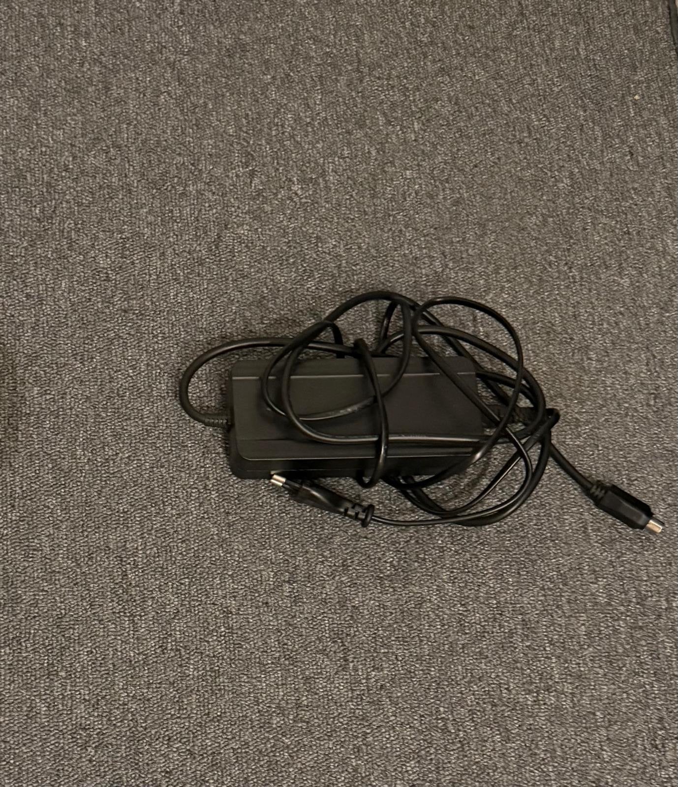 Shimano oplader, Ophalen of Verzenden, Gebruikt