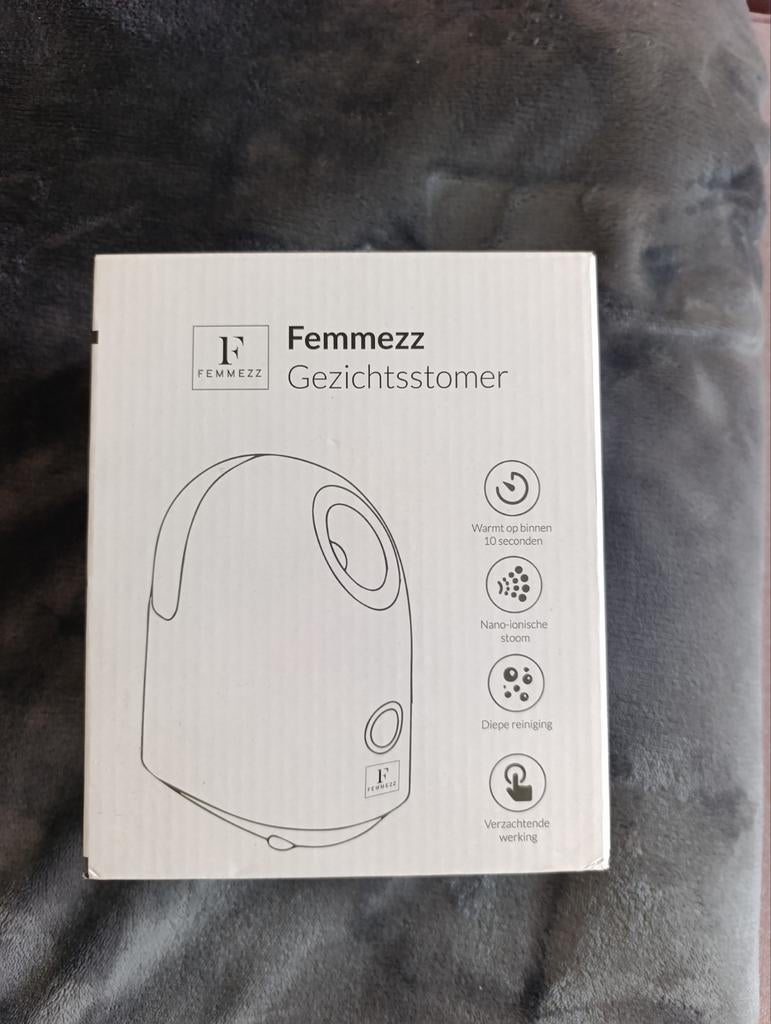 Femmezz Gezichtsstomer - Diepe Reiniging & Verzorging, Ophalen, Zo goed als nieuw, Gehele gezicht, Reiniging