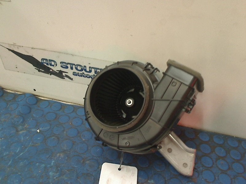 Ventilator INTERIEUR Toyota RAV4 (A5) 2019 G923033050, Gebruikt, Kundenbetreuung@toyota.de, Toyota-Allee 2, Köln 50858, , Duitsland