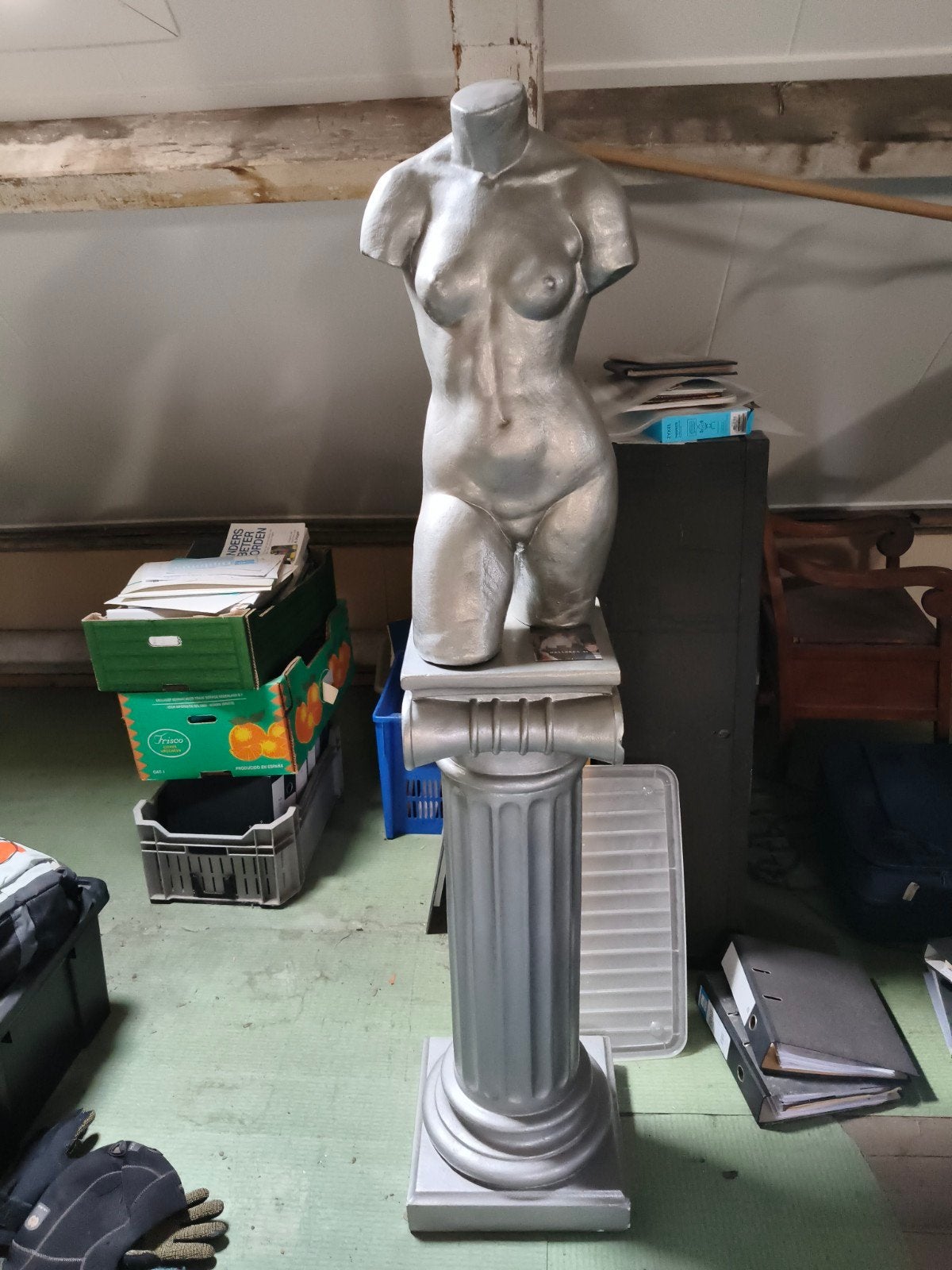 sokkel met torso, Ophalen, Gebruikt