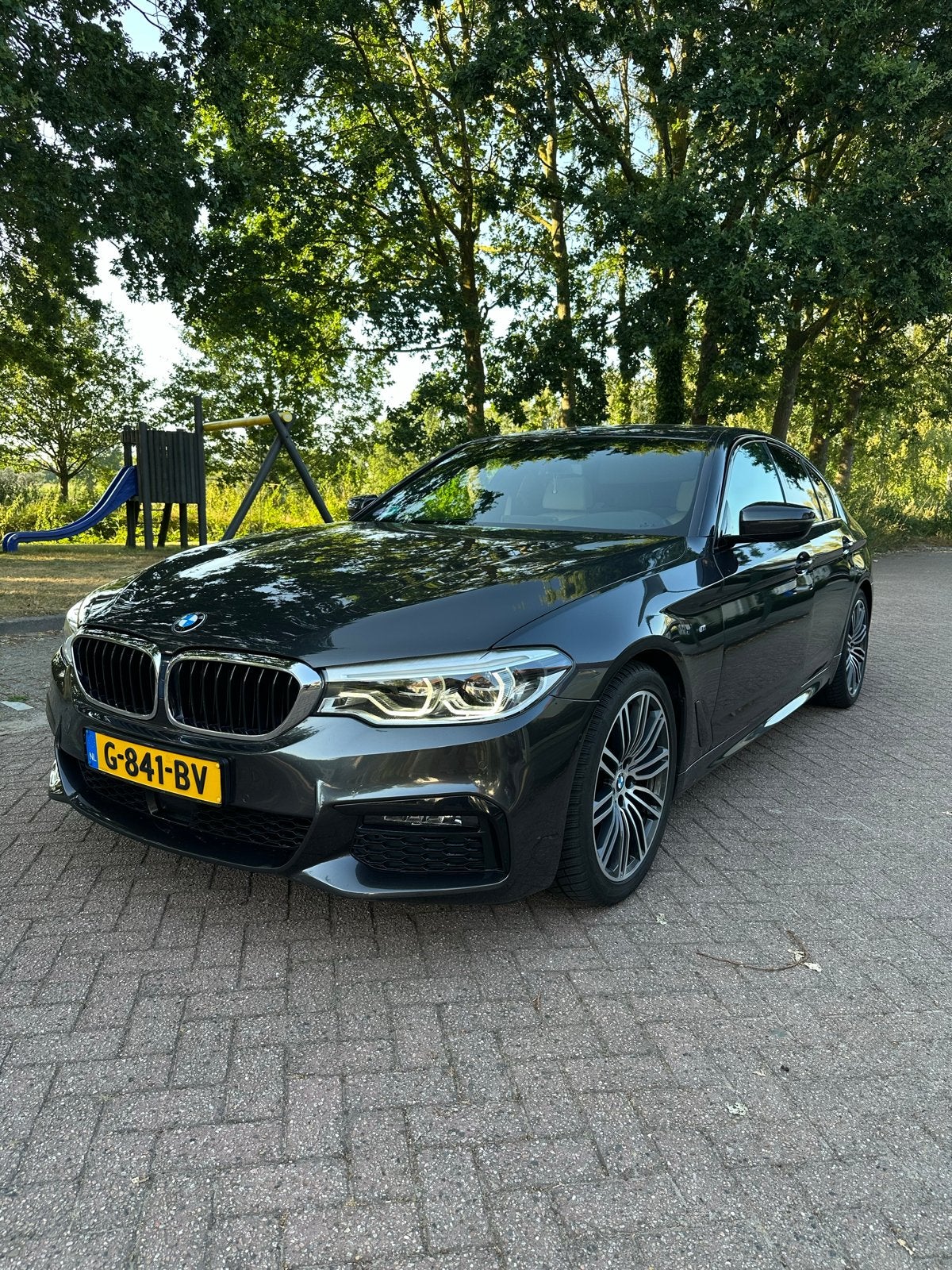 BMW 520i-NL Auto-Dealer Onderhouden-BMW Preminium Garantie, 1998 cc, Achterwielaandrijving, 4 cilinders, 2000 kg