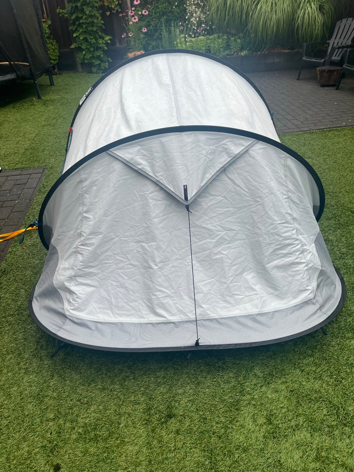 2 Quechua 2 Seconds Fresh & Black tent - 2 personen, Ophalen, Zo goed als nieuw, Tot en met 2
