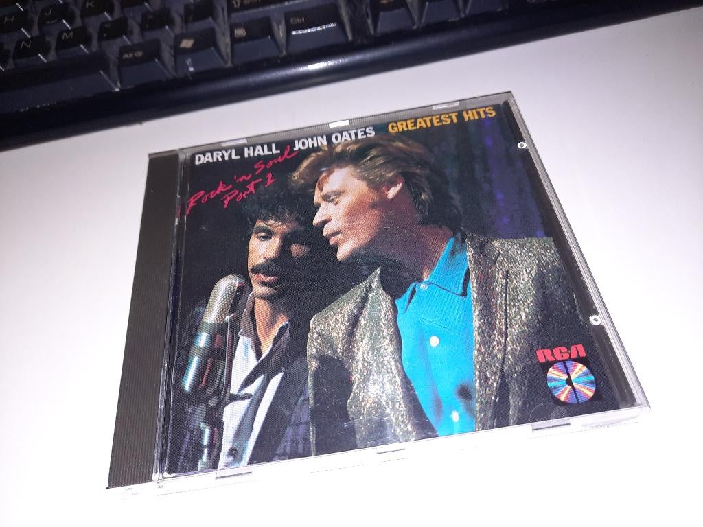 CD Daryl Hall & John Oates – Greatest Hits, Ophalen, Zo goed als nieuw