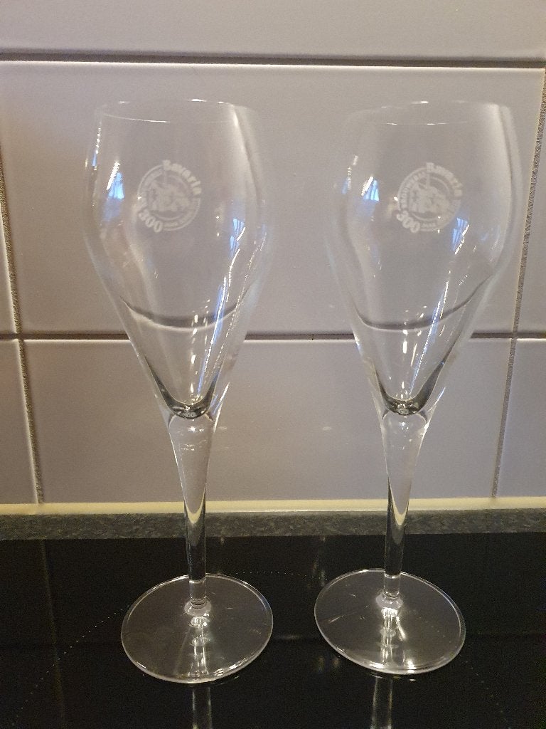 Bavaria bierglazen 300 jaar 2 stuks nieuw, Verzamelen, Biermerken, Ophalen of Verzenden, Nieuw, Glas of Glazen, Bavaria