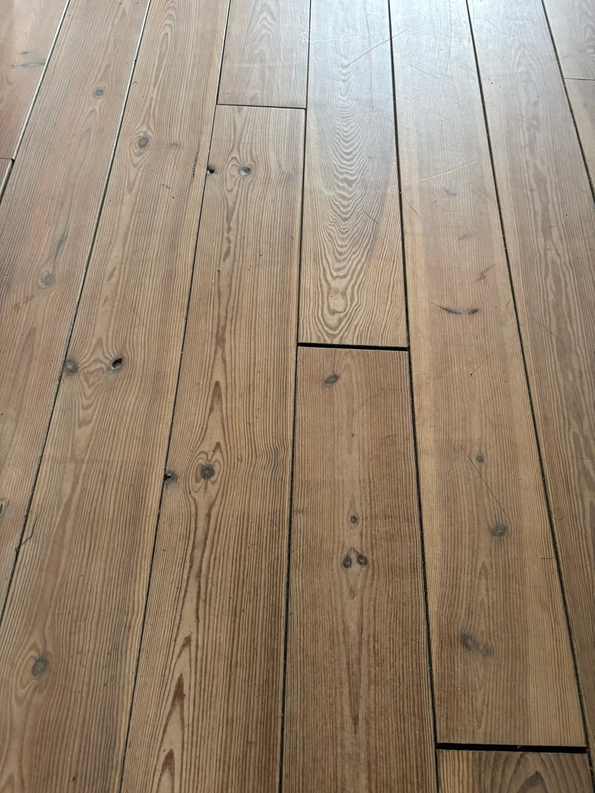 30m² bruikbare grenen vloerplanken, Doe-het-zelf en Verbouw, Gebruikt, 10 m² of meer, Hout, Vloerdelen of -planken