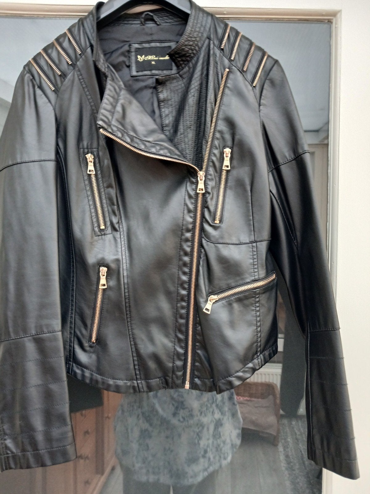Zwart leren jack met gouden ritsen - Mini mode - Maat XL, Mini mode, Zwart, Maat 46/48 (XL) of groter, Ophalen of Verzenden