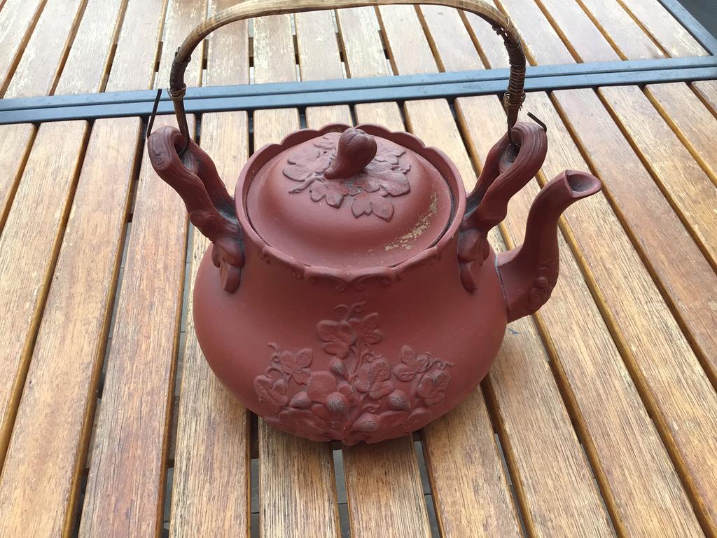 Theepot antiek aardewerk, Ophalen