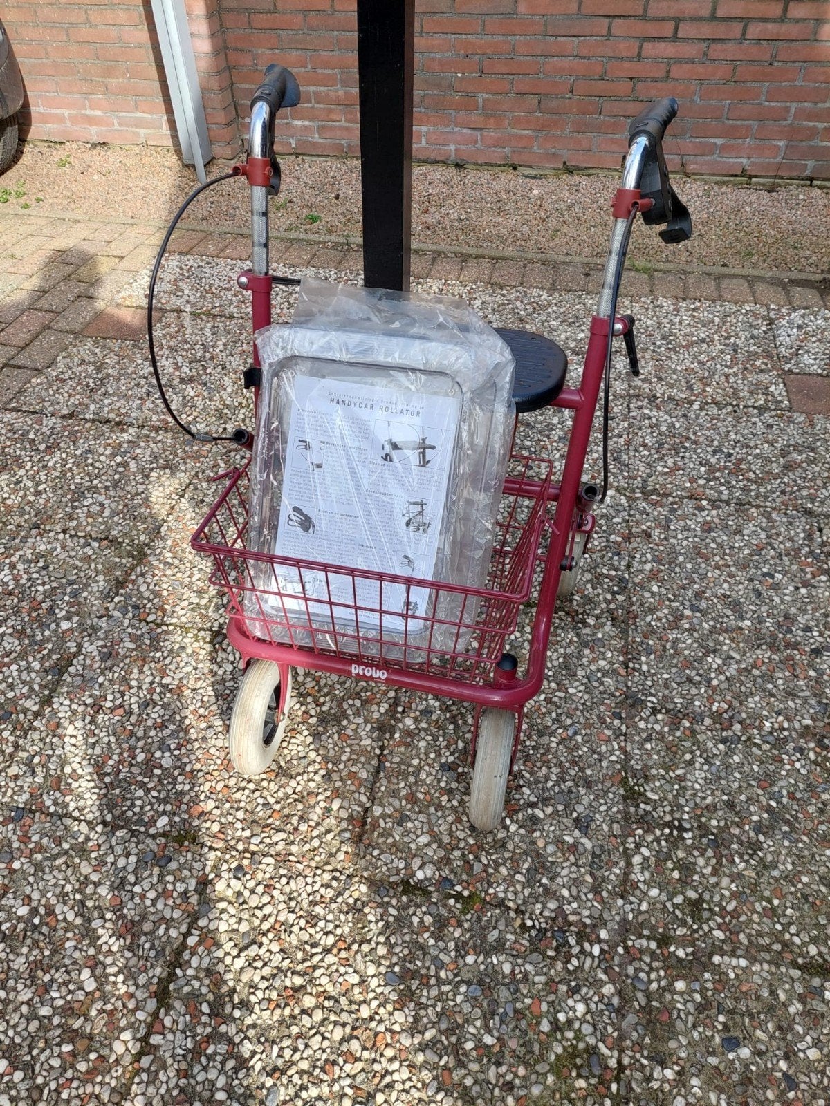 ROLLATOR IN NIEUWSTAAT, Ophalen, Zo goed als nieuw