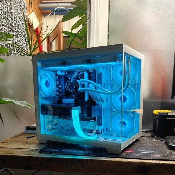 game PC white Gaming PC’s | RTX 4070/5070 | X3D DDR5, Computers en Software, 32 GB, Nieuw, Ophalen of Verzenden, Gaming