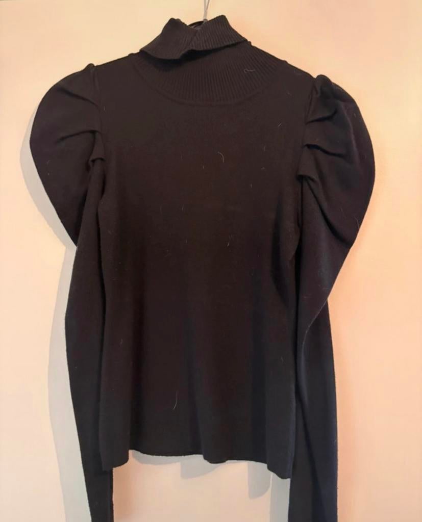 Zwarte coltrui met pofmouwen - By Clara Paris, Ophalen of Verzenden, Zo goed als nieuw, Maat 36 (S), Zwart