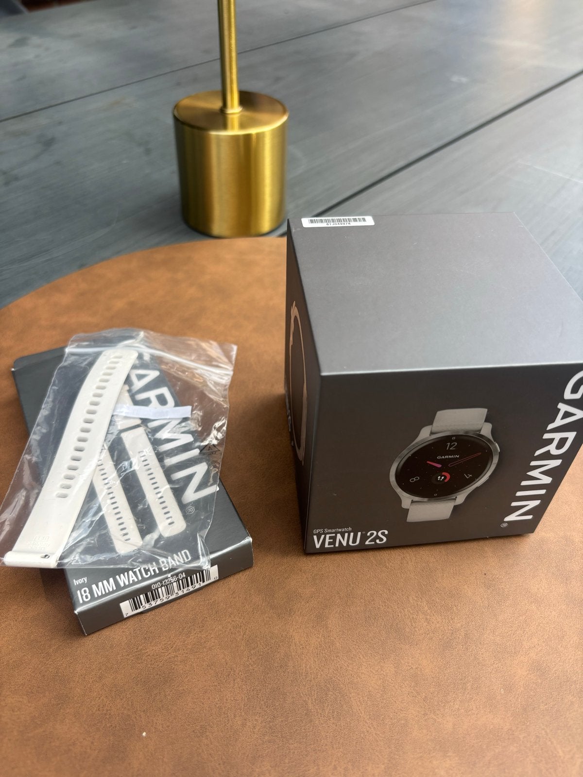 Garmin Venu 2S GPS Smartwatch met extra bandje, Wit, Ophalen of Verzenden, Zo goed als nieuw, Waterdicht