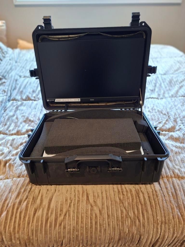 Draagbare Gaming Koffer met Scherm voor Xbox/PlayStation, Ophalen, Zo goed als nieuw